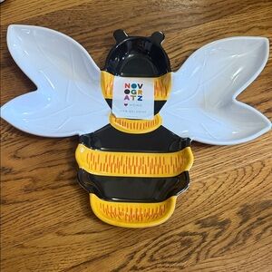 Novogratz Bee-Shaped Melamine Serveware - Yellow and Black NWT